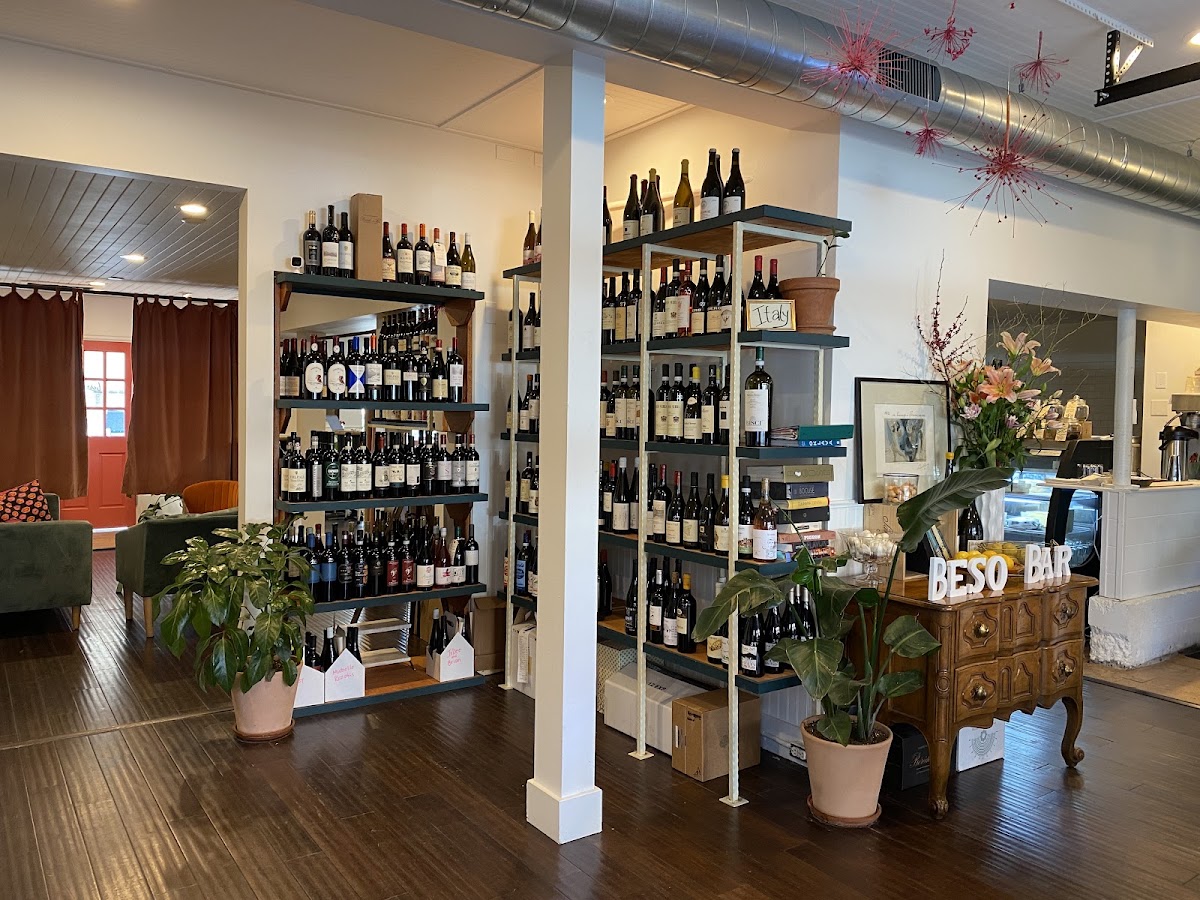 Beso Bar & Bottle