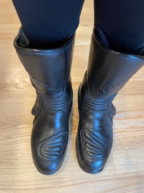 Oak Grove Shoe Repair