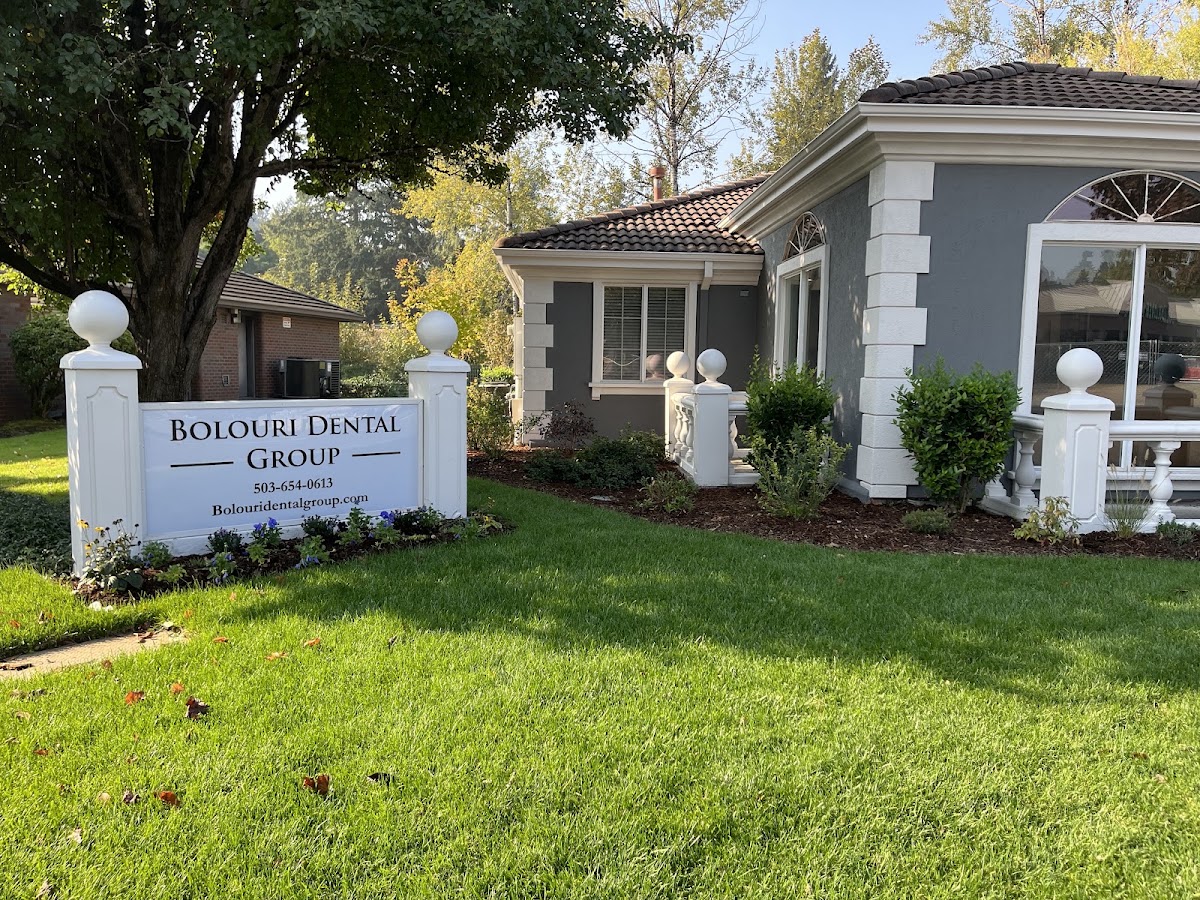 Bolouri Dental Group